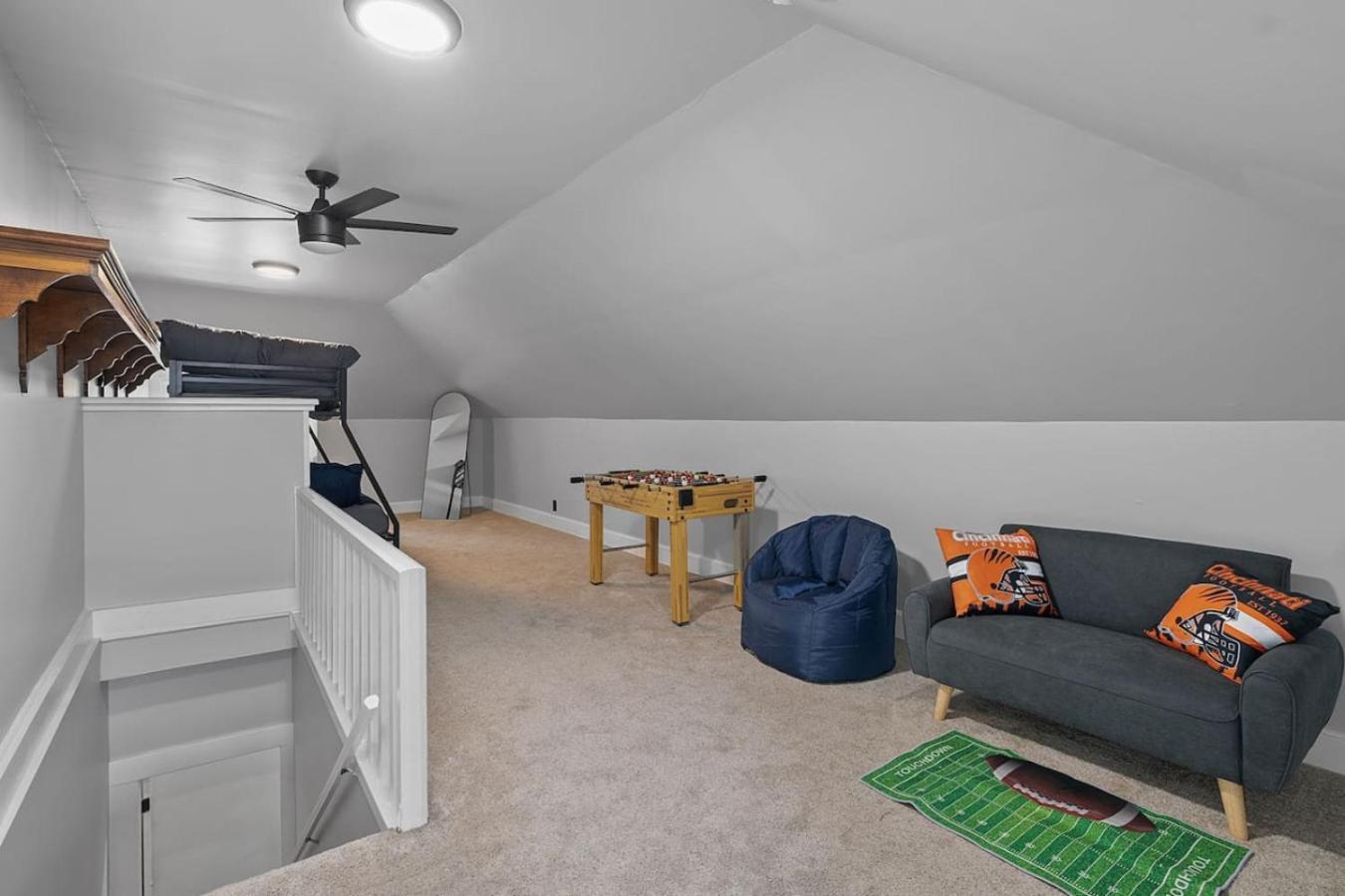 Minutes To Arena District - Foosball & Game Area Holiday home *