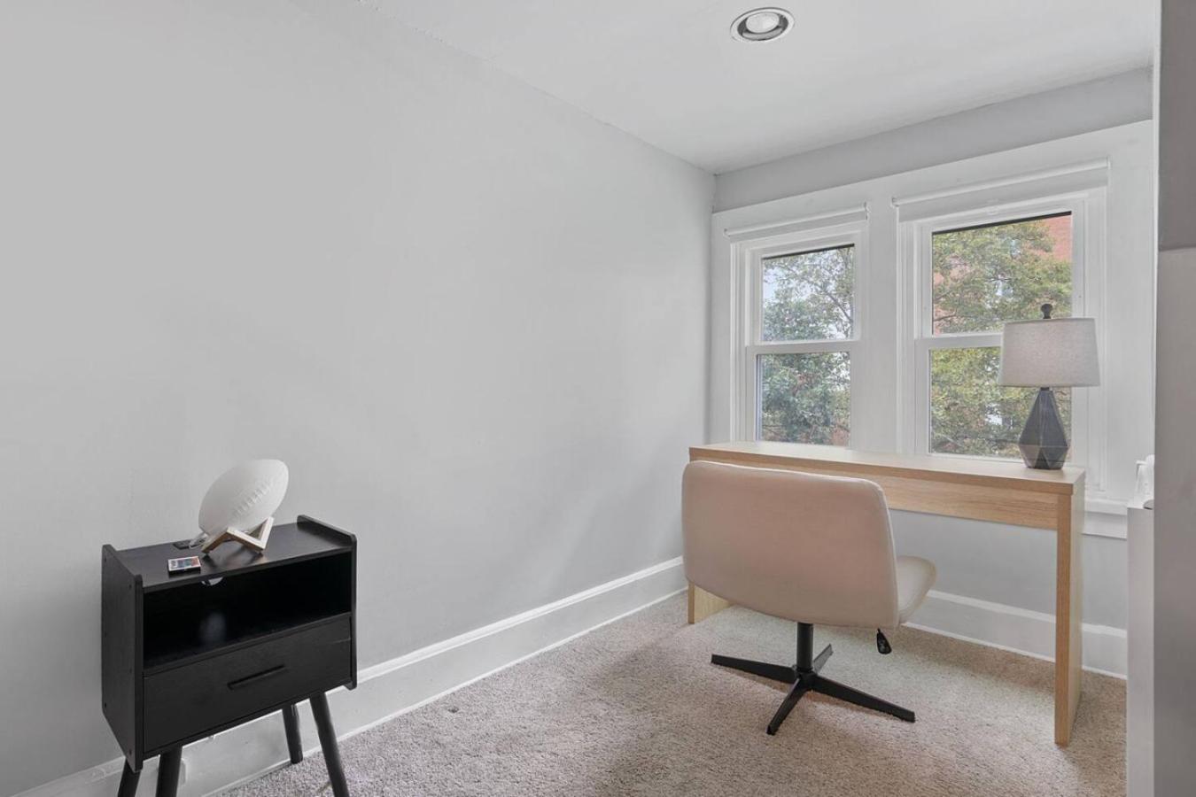 Holiday home Minutes To Arena District - Foosball & Game Area