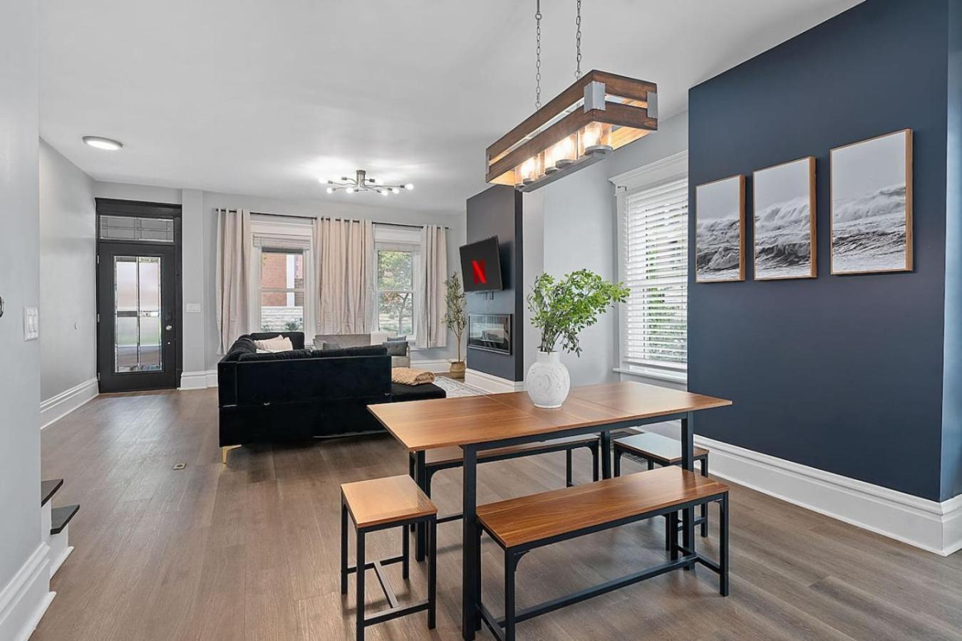 Minutes To Arena District - Foosball & Game Area *