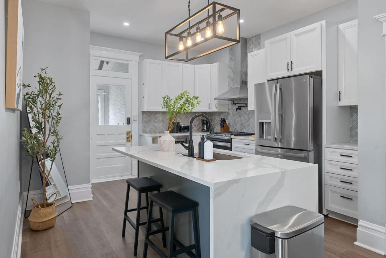 Holiday home Minutes To Arena District - Foosball & Game Area *